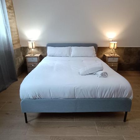Almona Puente De Barcas - Kainga Homes Севиля Екстериор снимка