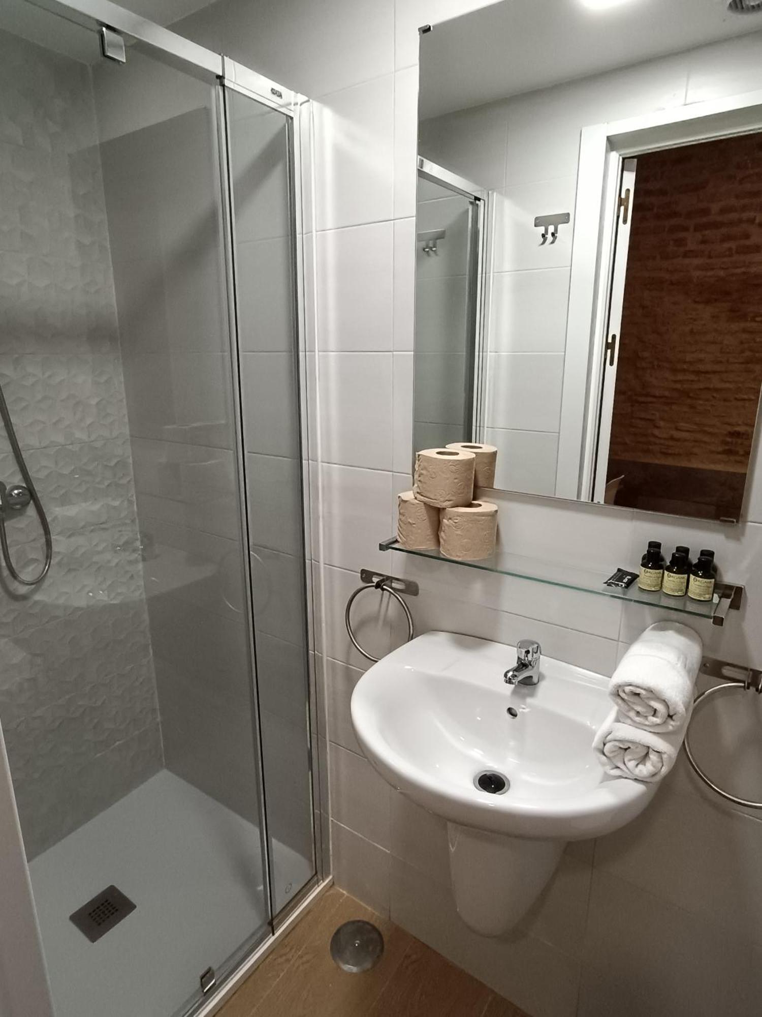Almona Puente De Barcas - Kainga Homes Севиля Екстериор снимка